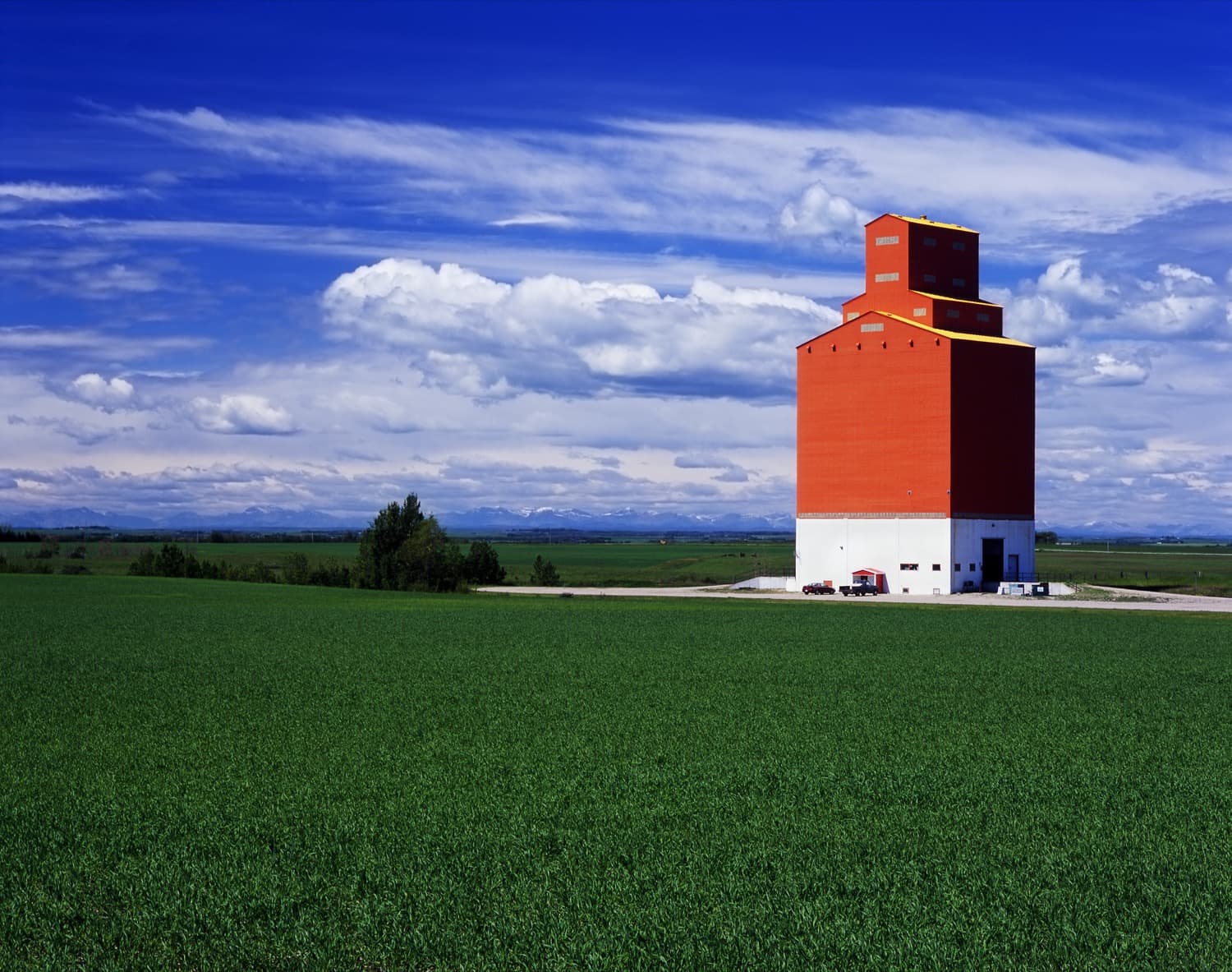 Élévateur à grains dans les prairies