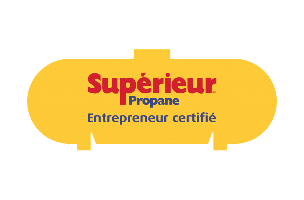 Réservoir de propane jaune avec logo de Supérieur Propane pour indiquer entrepreneurs partenaires certifiés